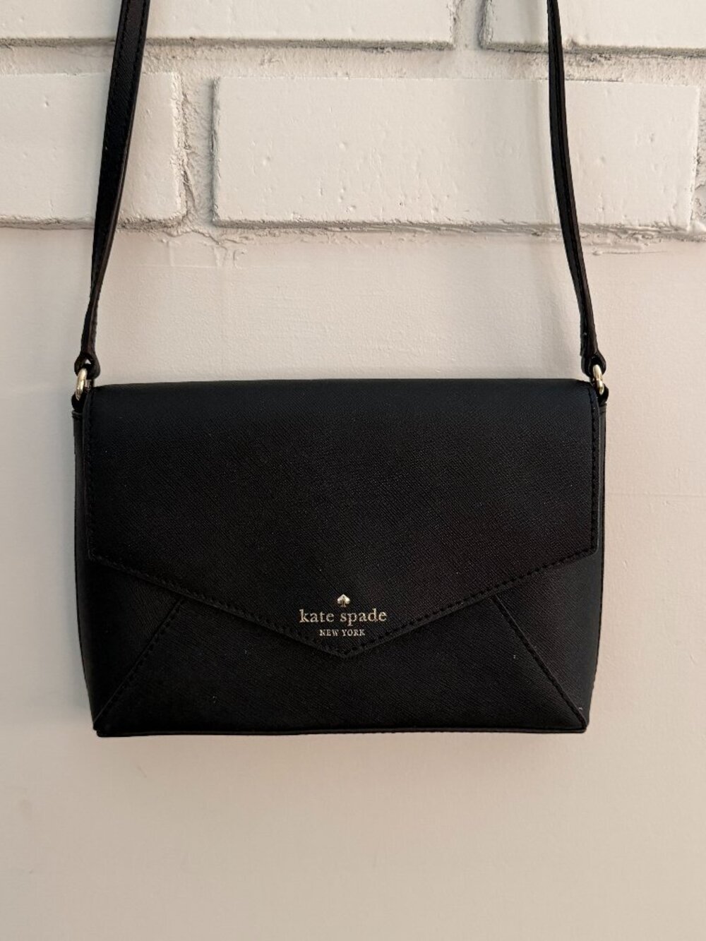 kate spade new york | black cedar street envelope crossbody purse